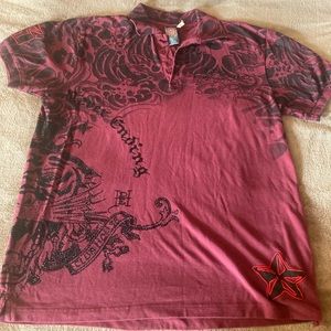 ◂Burgundy Men's Ed Hardy embellished tiger polo▸